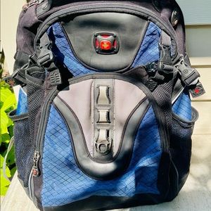 Swiss Gear Wenger Maxxum 16” Computer Laptop Shock Absorbing Backpack Black Blue